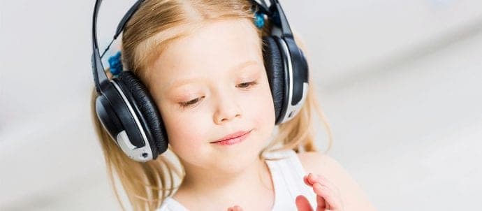 Deca_muzika_radiotrg