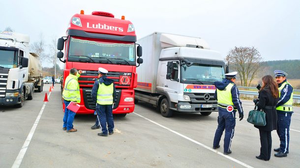 Полицейска операция за контрол над тежкотоварни автомобили и автобуси